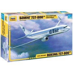 Zvezda Civil Airliner Boeing 737-800 (1:144)
