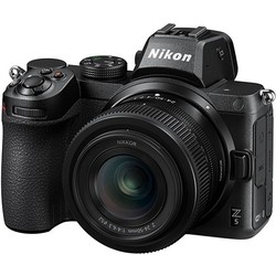 Nikon Z5 kit