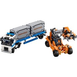 Lego Container Yard 42062
