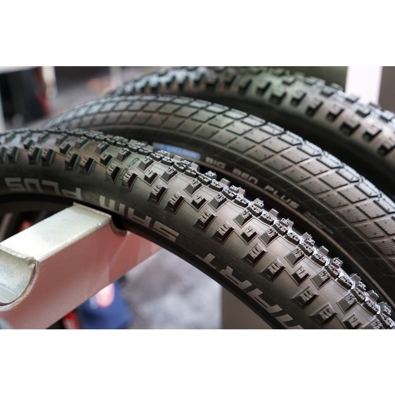 Сем смарт. Schwalbe Smart Sam 27.5 2.1. Schwalbe Smart Sam 27.5x2.1. Schwalbe Smart Sam 26x2.1. Schwalbe Smart Sam 29 2.1.