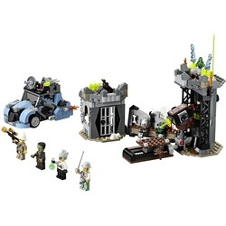 Lego The Crazy Scientist and His Monster 9466
