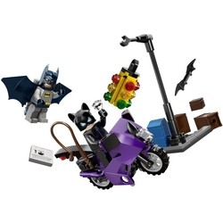 Lego Catwoman Catcycle City Chase 6858