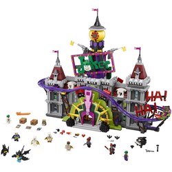 Lego The Joker Manor 70922