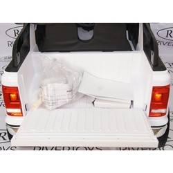 RiverToys Volkswagen Amarok (белый)