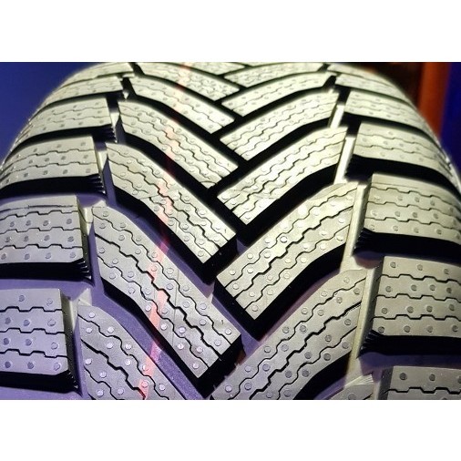 Michelin Alpin 6 215/55 R16 97H
