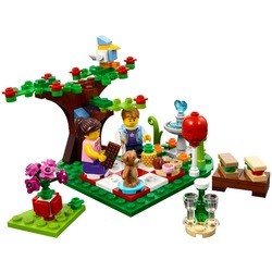 Lego Romantic Valentine Picnic 40236