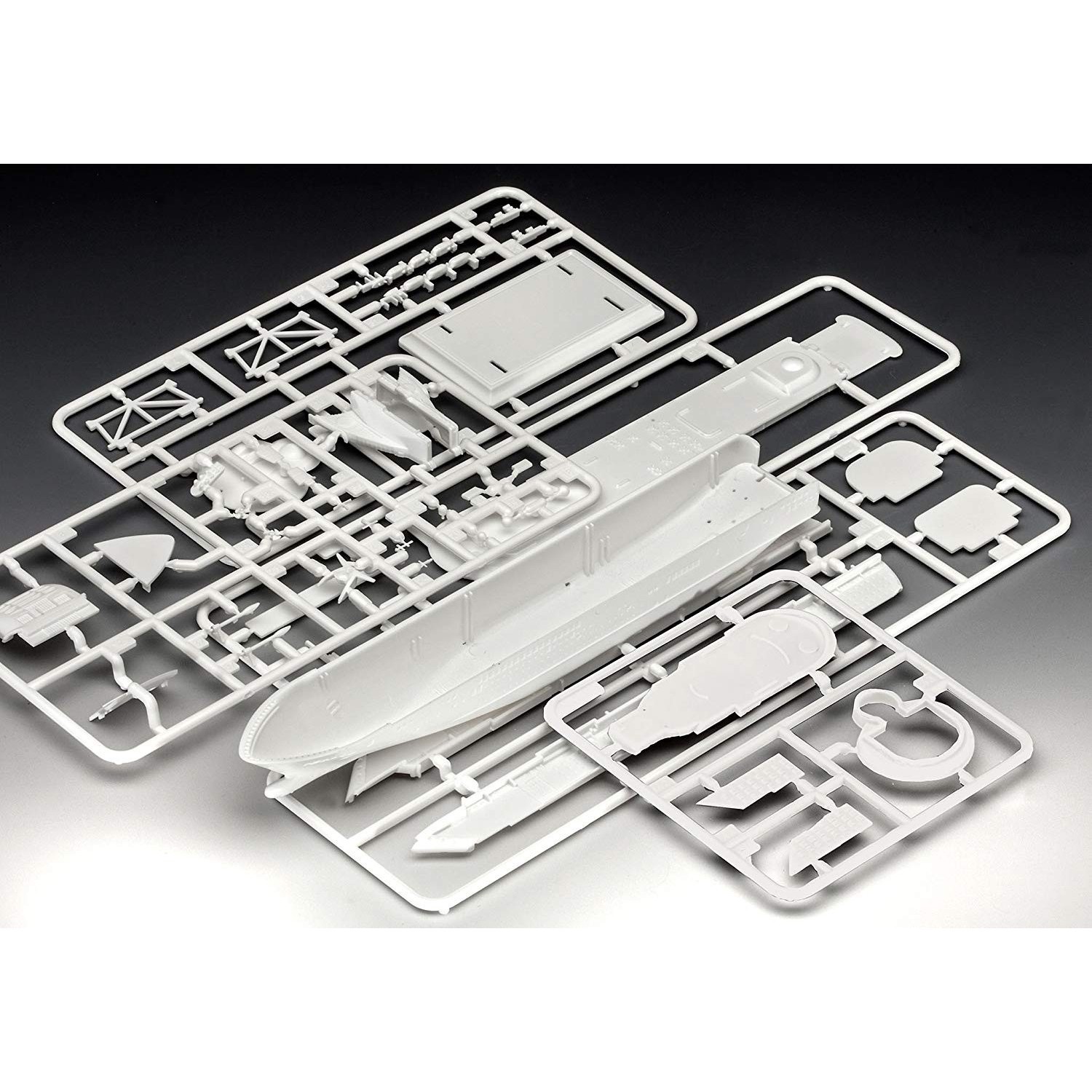 Revell MS Color Magic (1:1200)