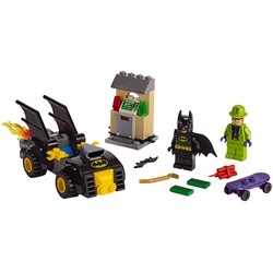 Lego Batman vs. The Riddler Robbery 76137