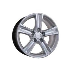 WRC 586 7,5x18/5x114,3 ET48 DIA67,1