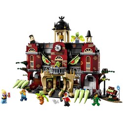 Lego Newbury Haunted High School 70425