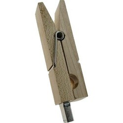 Uniq Wooden Clothespin