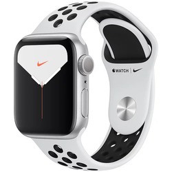 Apple Watch 5 Nike 44 mm (черный)