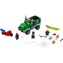 Lego Vultures Trucker Robbery 76147