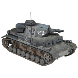 Zvezda German Medium Tank Panzer IV Ausf.E (1:35)