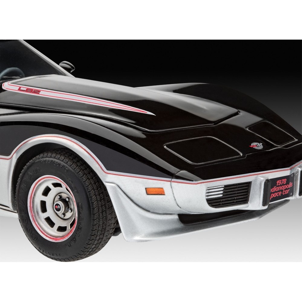 Revell 78 Corvette Indy Pace Car (1:24)