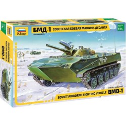 Zvezda Soviet Atrborne Figthing Vehicle BMD-1 (1:35)