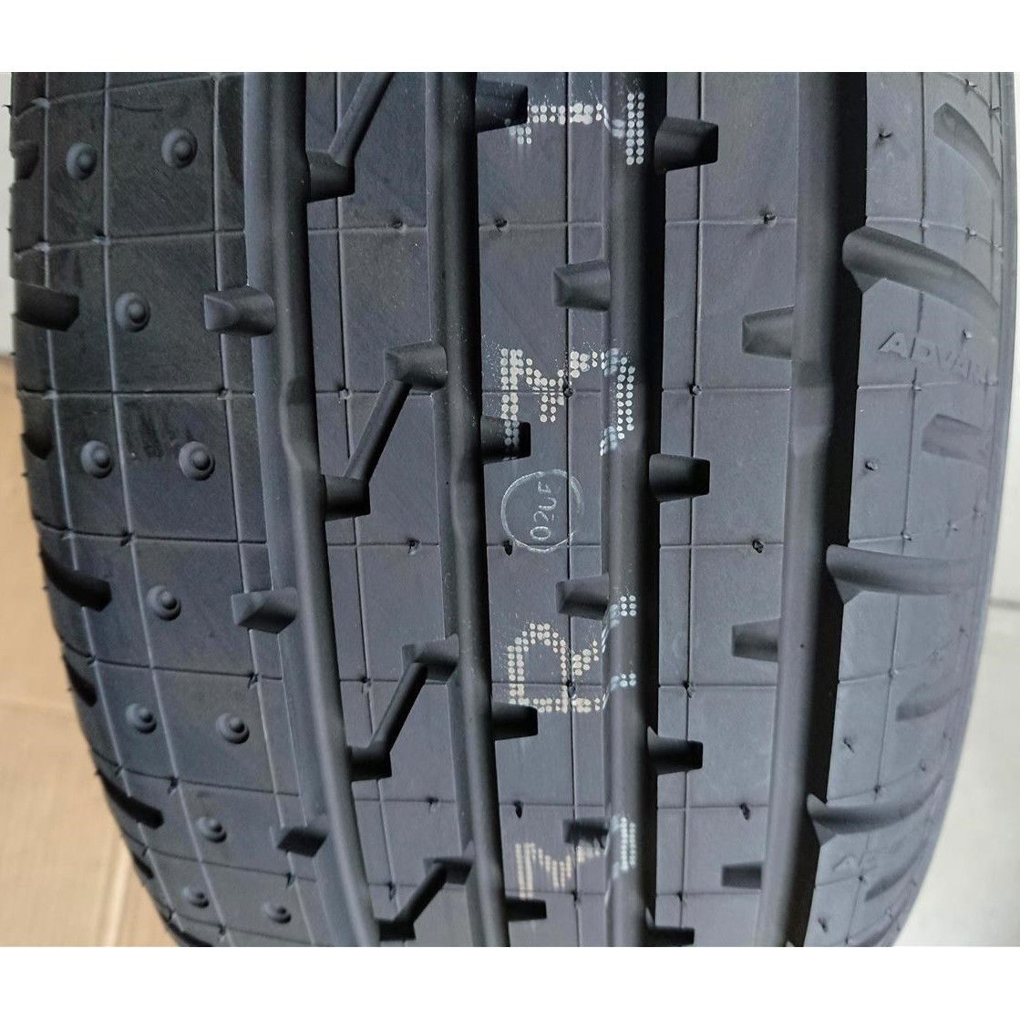 Yokohama Advan HF Type-D A008 205/50 R15 86V