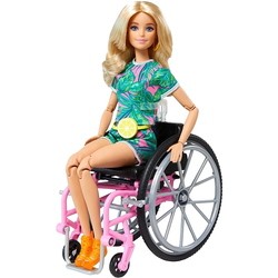 Barbie Fashionistas GRB93