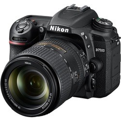 Nikon D7500 kit 18-300