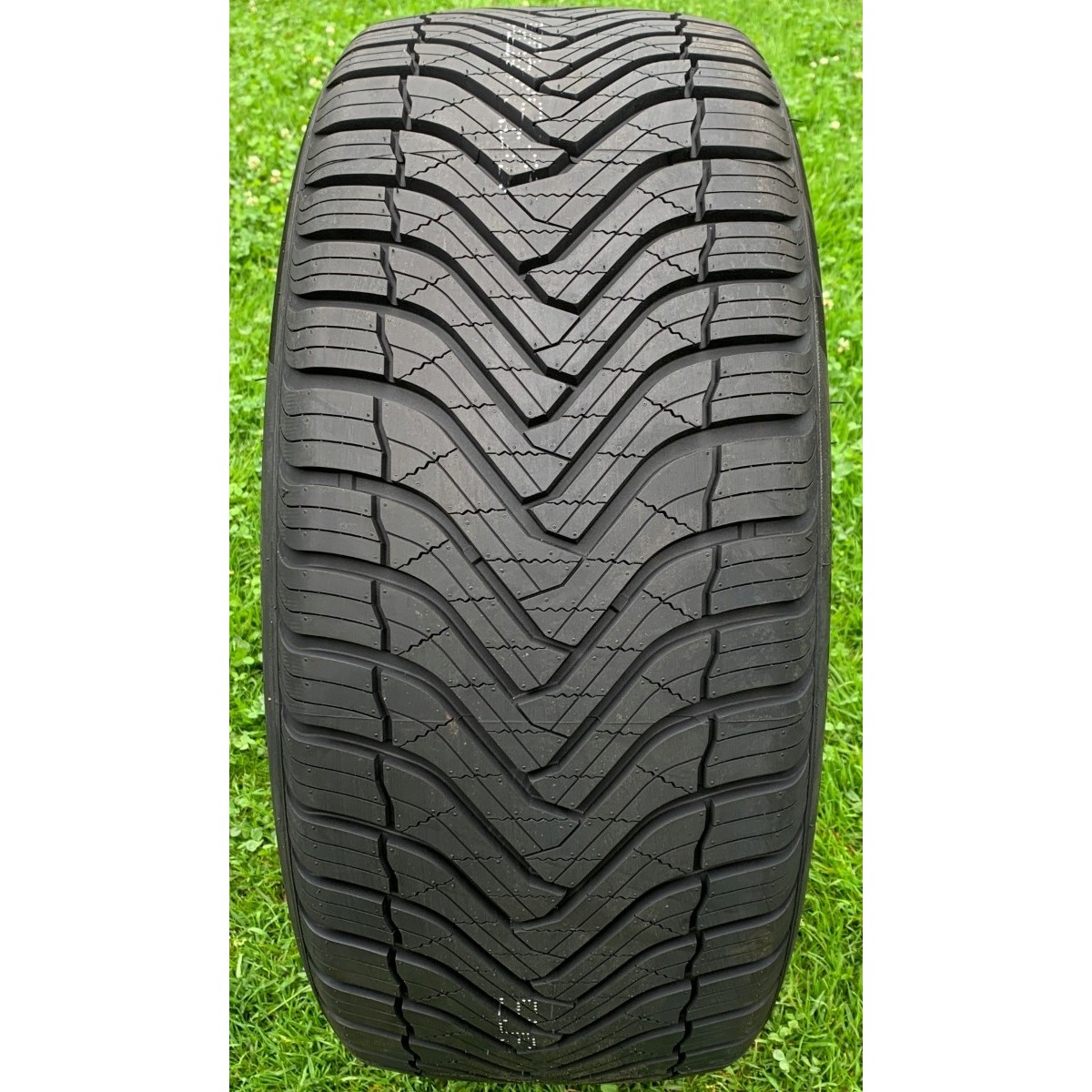 Грипмакс отзывы. Gripmaxsuregrip a/s. Gripmax SUREGRIP. Резина Грипмакс. Gripmax 235/55r18 100w SUREGRIP A/S.