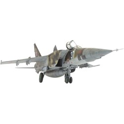 ICM Mig-25 BM (1:72)