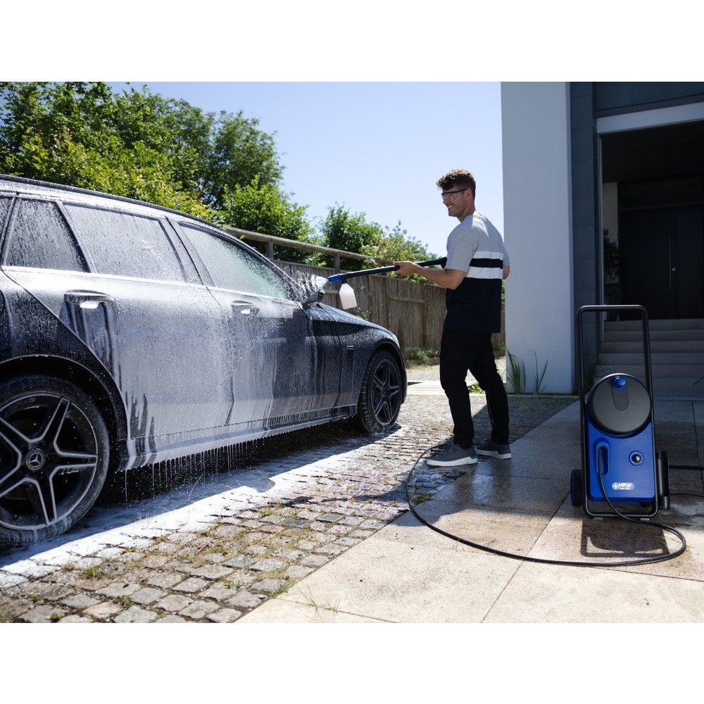 Nilfisk Core 140-8 In-Hand Powercontrol Car Wash