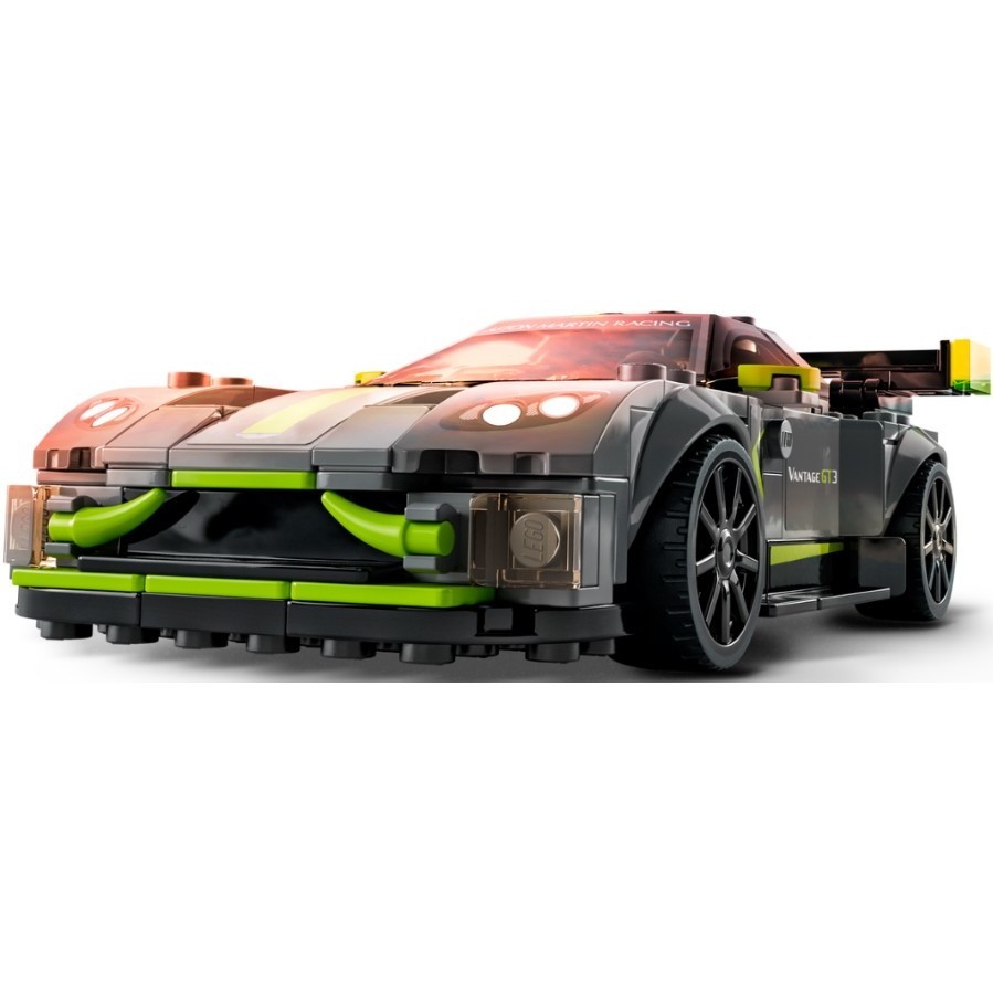 Lego Aston Martin Valkyrie AMR Pro and Aston Martin Vantage GT3 76910