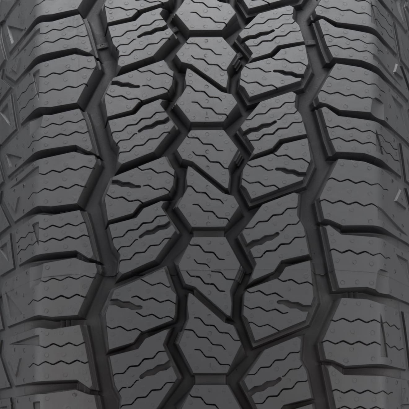 Vredestein Pinza A/T 235/85 R16 120R