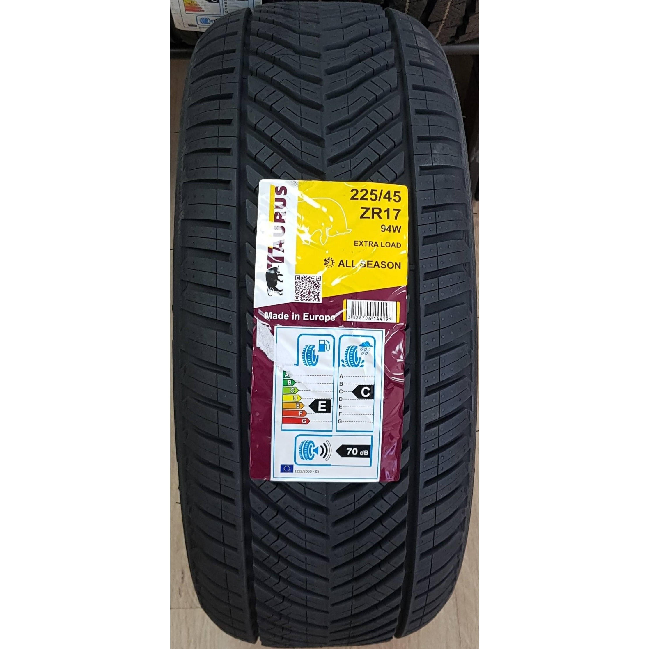 Taurus All Season 225/45 R18 95Y