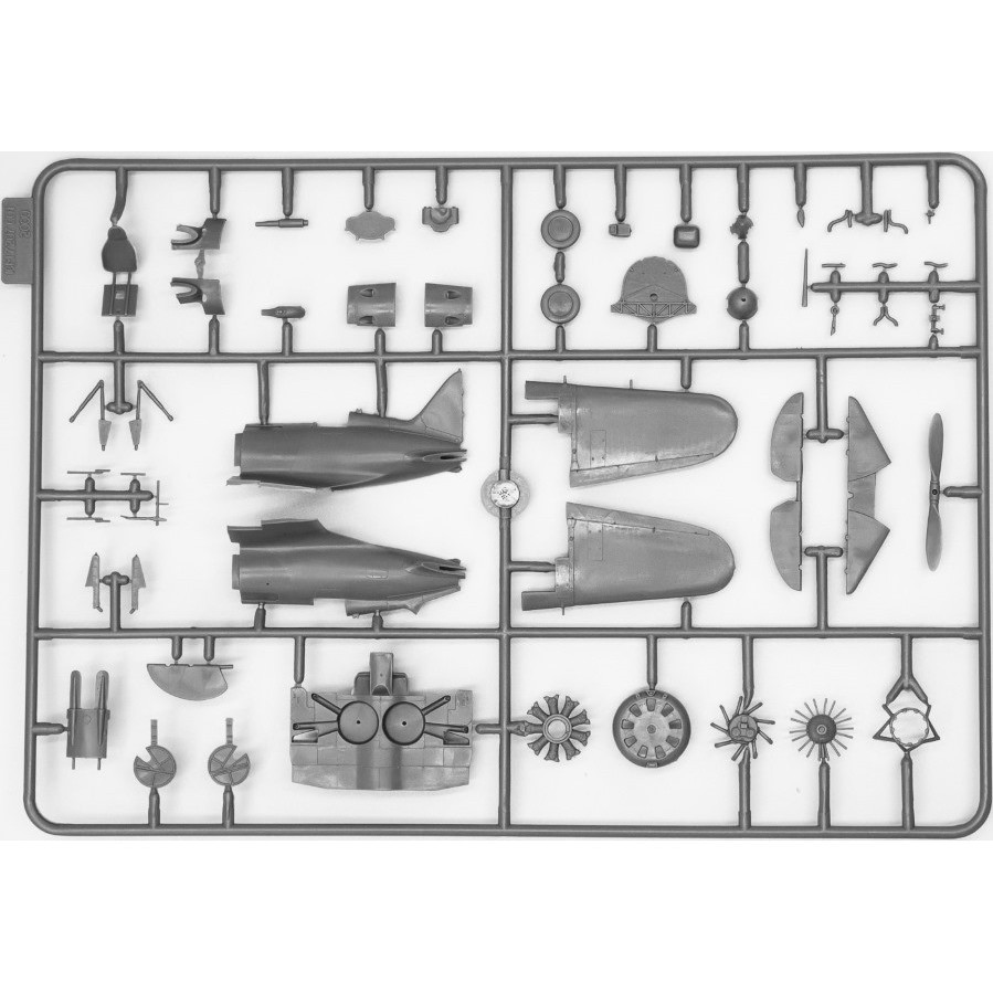 ICM I-16 Type 24 (1:72)