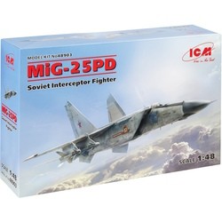 ICM MiG-25 PD (1:48)