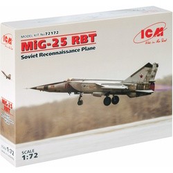 ICM MiG-25 RBT (1:72)