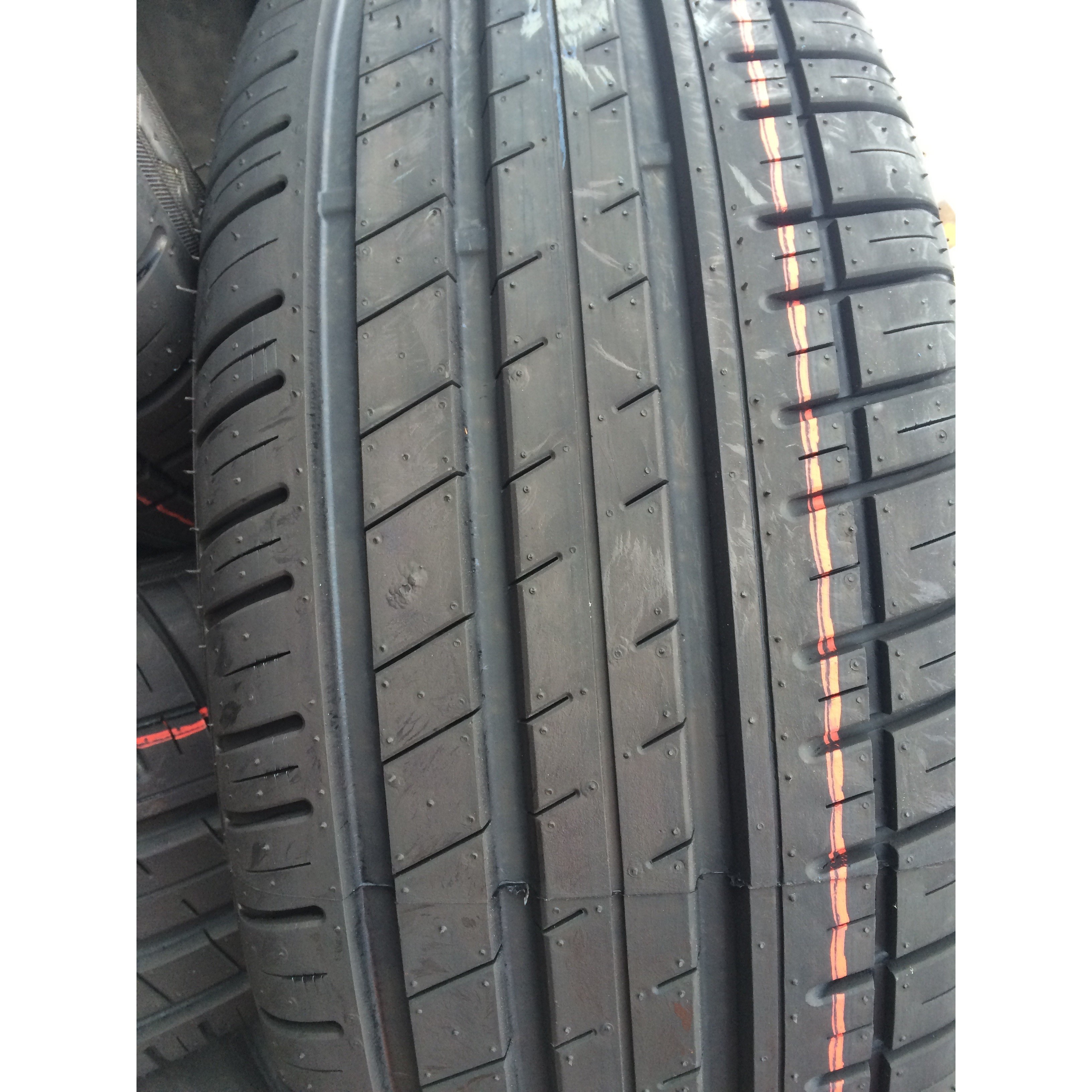 Profil Aqua Race Plus 215/55 R16 93V