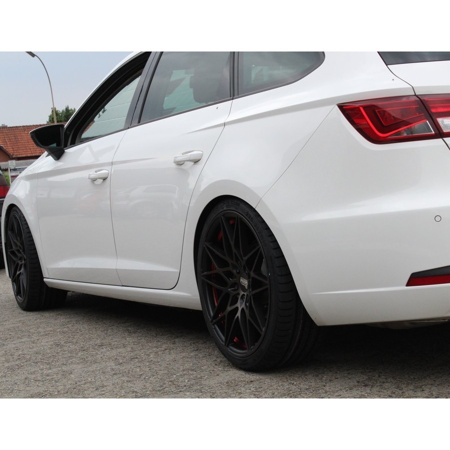 Berlin Summer UHP 1 225/50 R17 94V