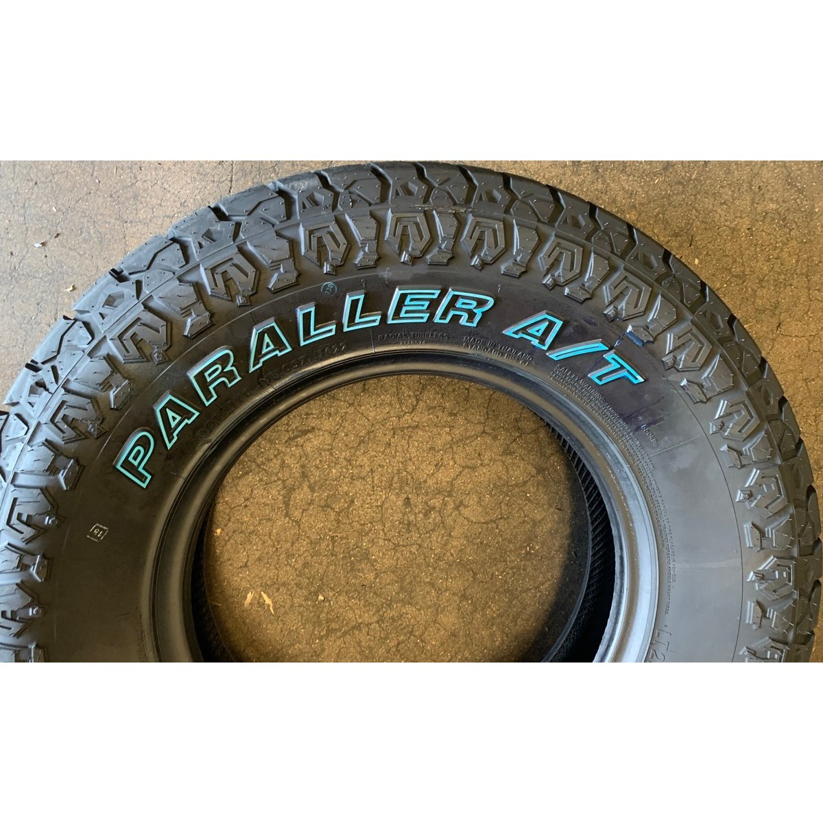 Atlas Paraller A/T 285/70 R17 121S