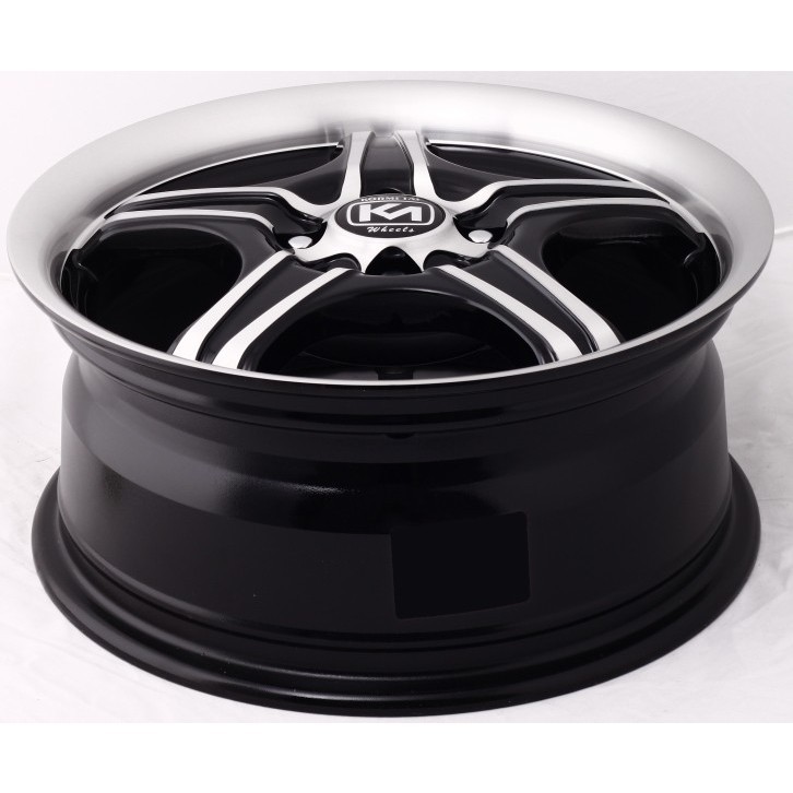 Kormetal Surface KM 185 6,5x15/5x114,3 ET40 DIA67,1