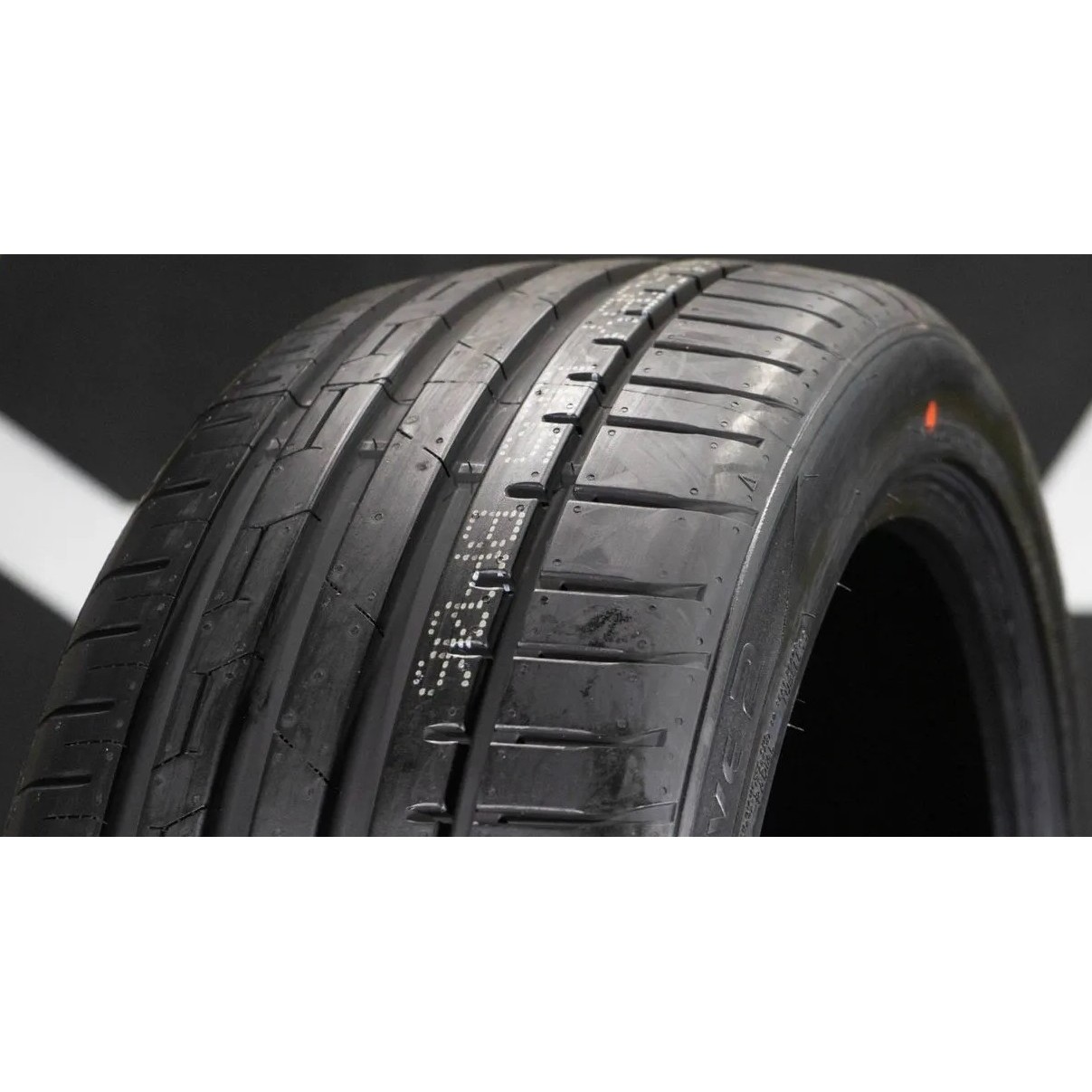 GT Radial SportActive 2 225/35 R19 88Y