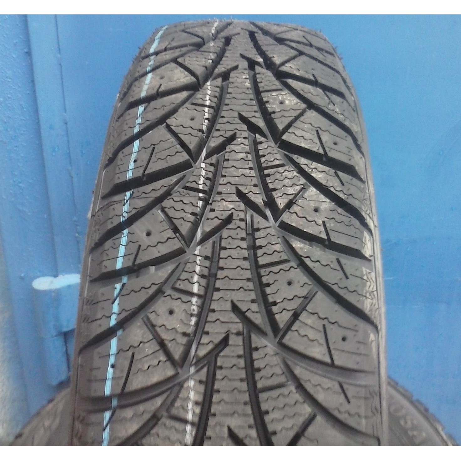 Rosava Snowgard 195/70 R15 104R