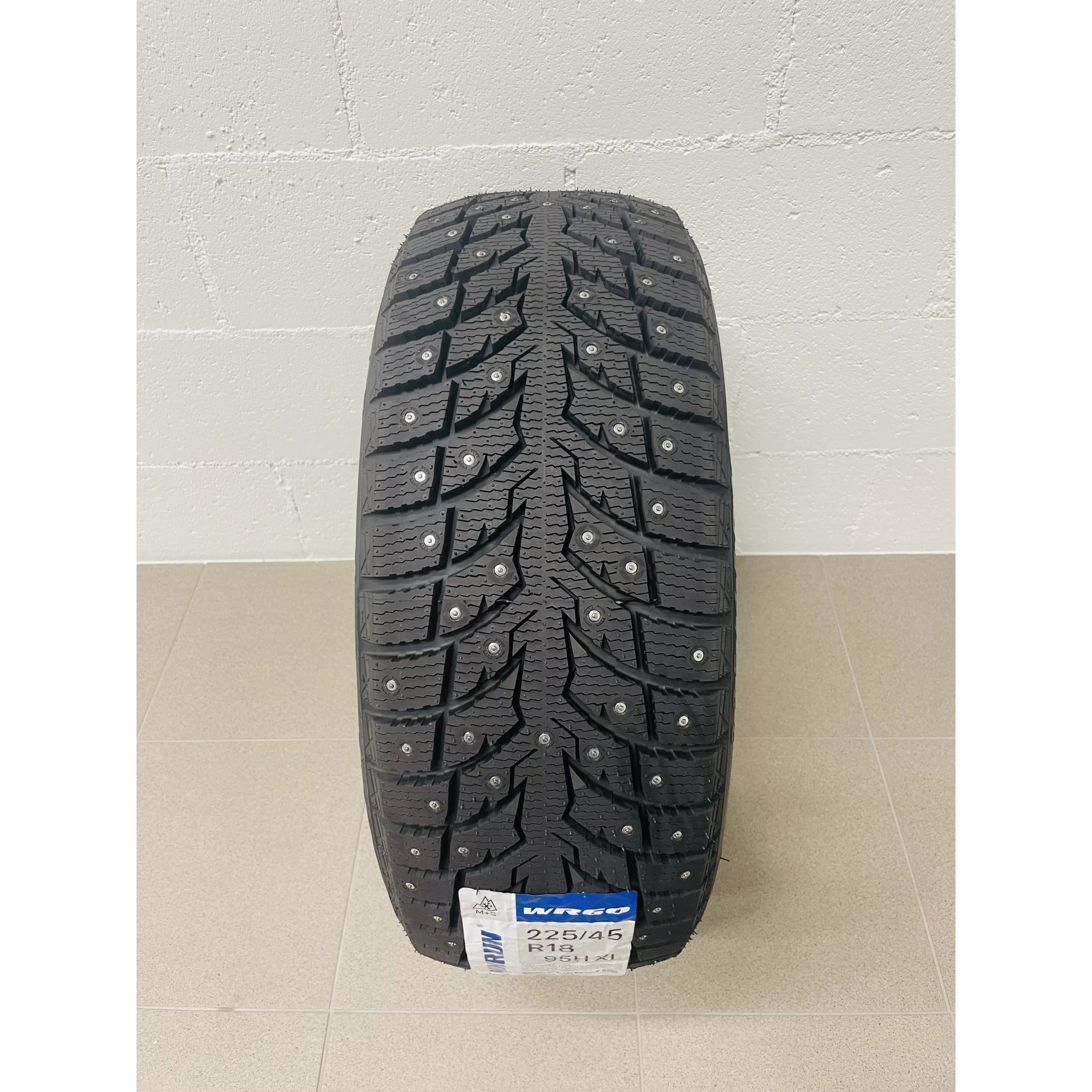 Winrun WR60 225/55 R17 101H