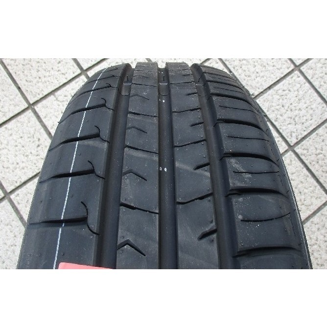 Firemax FM601 255/35 R18 94W