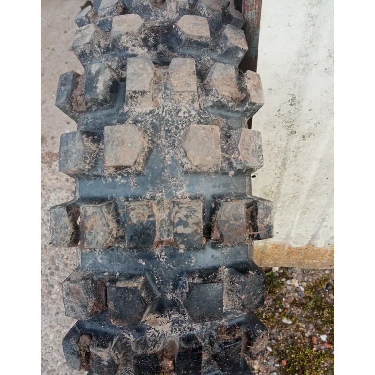 Blackstar Cross 155/80 R13 83N