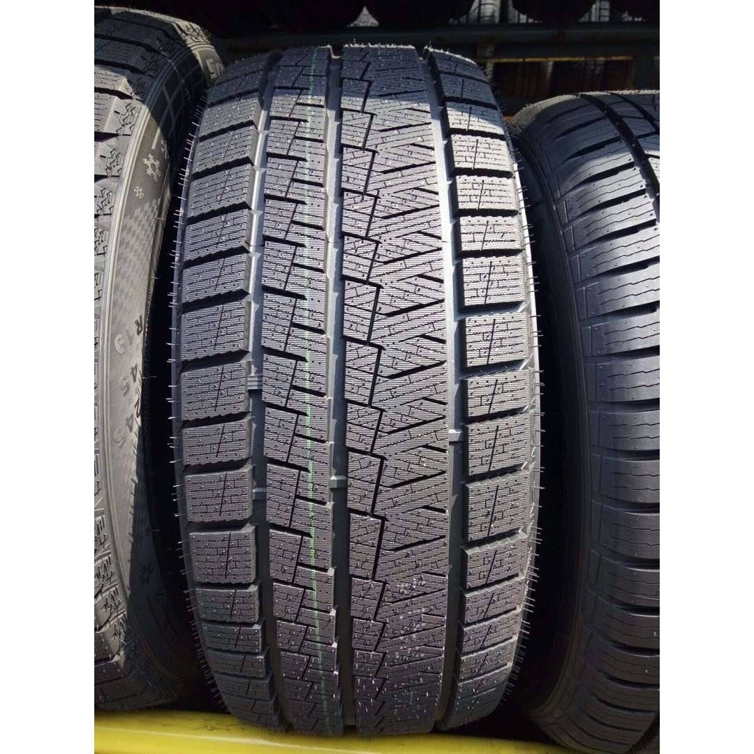 Kapsen AW33 255\/70 R16 112T