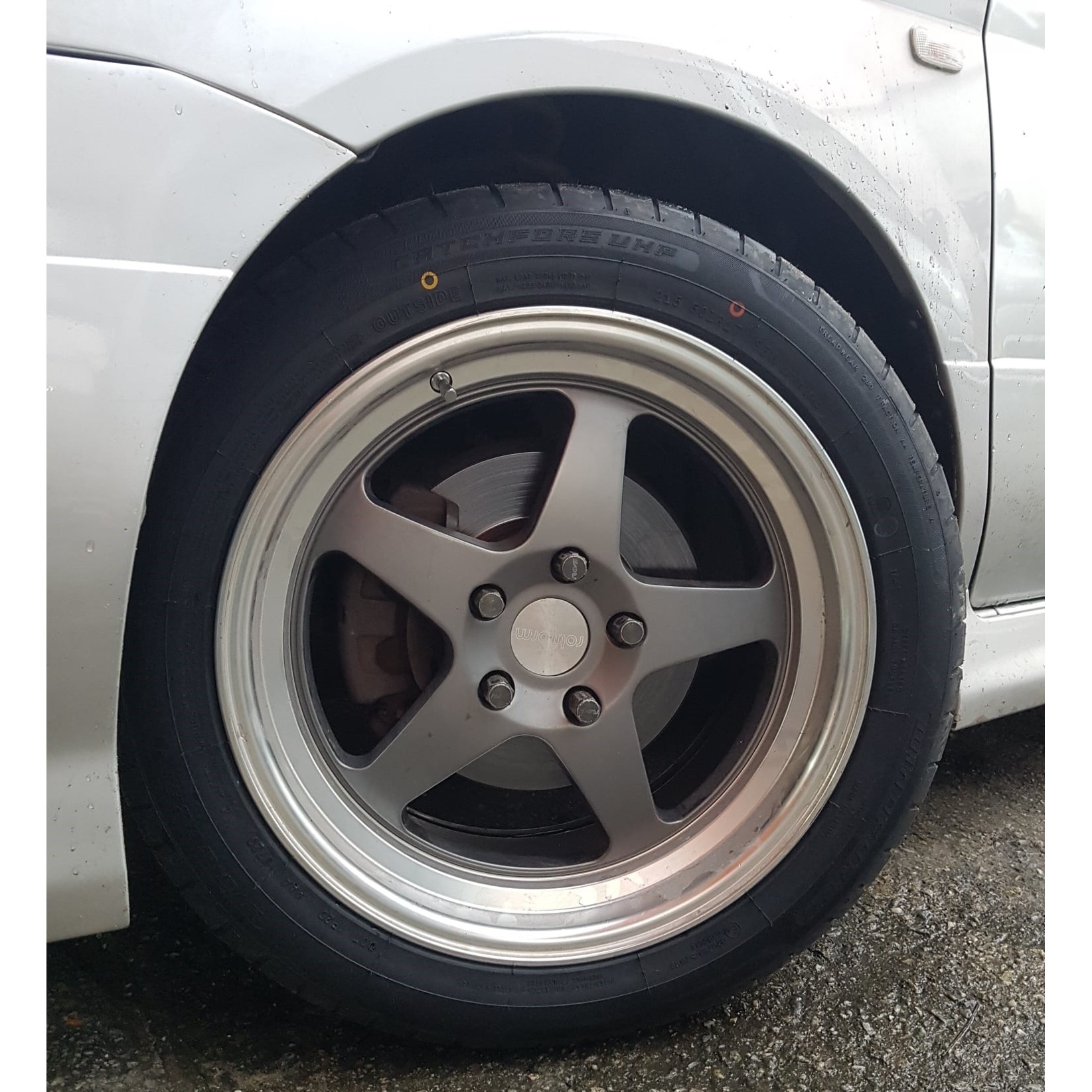 Windforce Catchfors UHP 215\/65 R16 102H