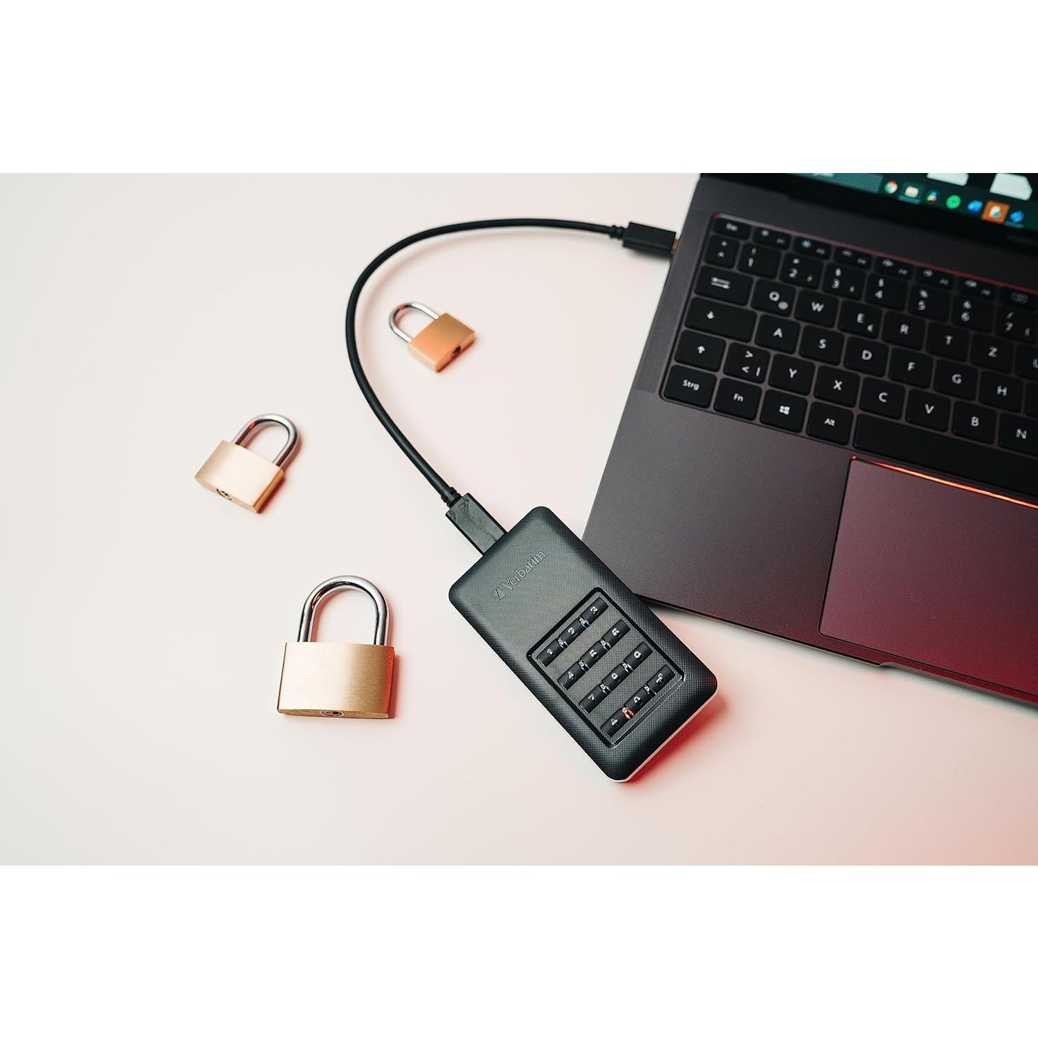 Verbatim Store n Go Secure SSD 53402 256&nbsp;ГБ