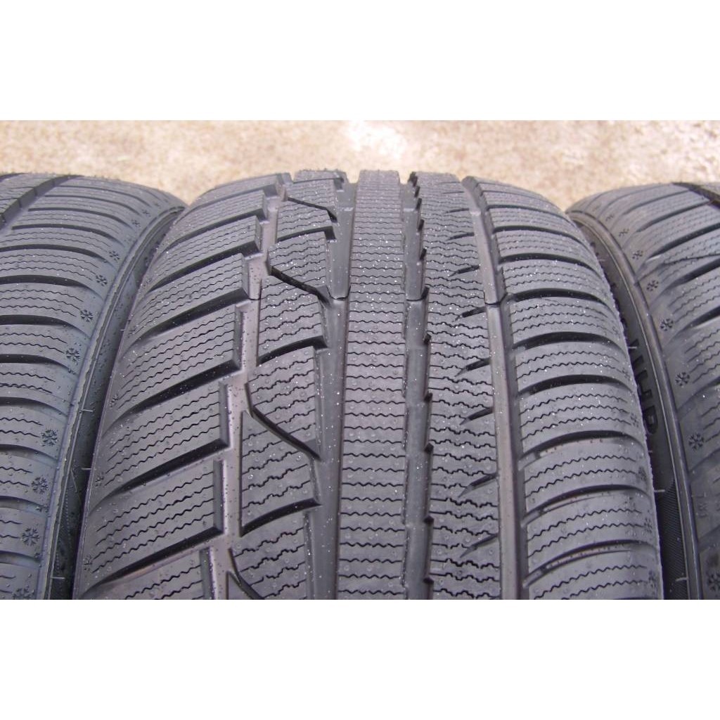 Star Performer Stratos UHP 185\/55 R15 86H