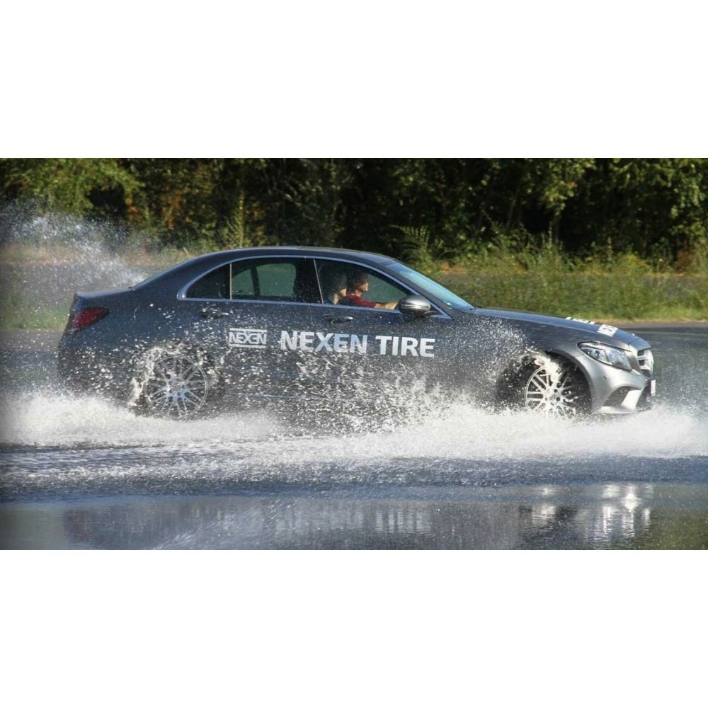 Nexen N`Fera Sport SU2 285\/45 R21 113Y Porsche