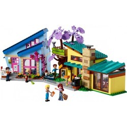 Lego Olly and Paisleys Family Houses 42620