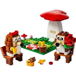 Lego Hedgehog Picnic Date 40711