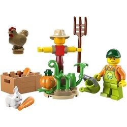 Lego Farm Garden and Scarecrow 30590