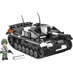 COBI StuG III Ausf.F\/8 and Flammpanzer 2286